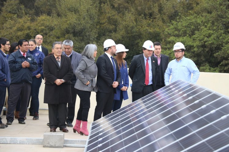 LICEO TÉCNICO PROFESIONAL DE COQUIMBO IMPLEMENTA SISTEMA DE ABASTECIMIENTO DE ENERGÍA SOLAR