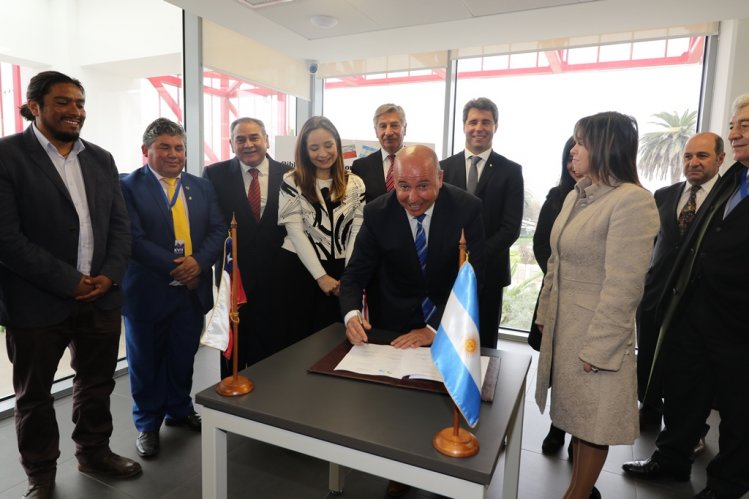 REGIÓN DE COQUIMBO Y PROVINCIA DE SAN JUAN RENUEVAN SU COMPROMISO POR LLEVAR ADELANTE EL TÚNEL AGUA NEGRA