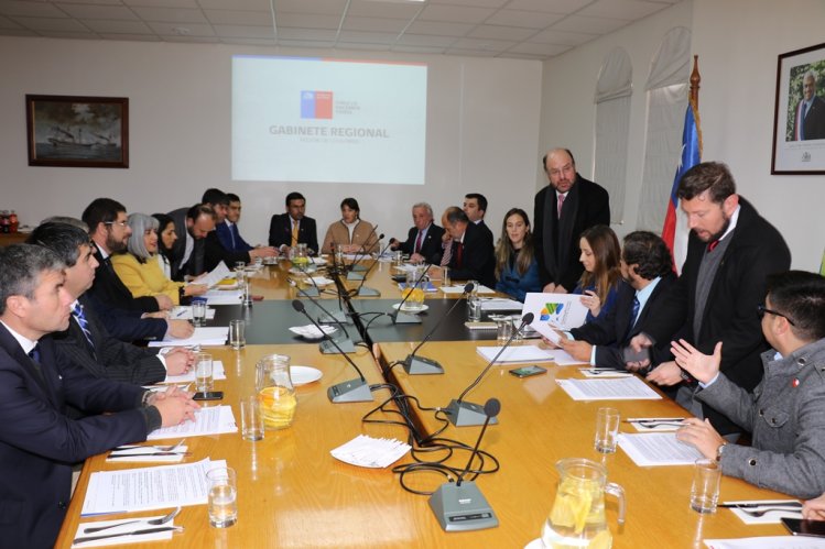 MINISTRO DE DESARROLLO SOCIAL ENCABEZÓ GABINETE REGIONAL PARA ABORDAR ANUNCIOS PRESIDENCIALES