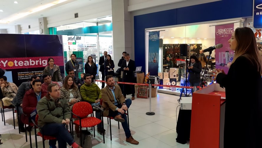 INICIATIVA PÚBLICO-PRIVADA BUSCA REUNIR MÁS DE 1500 PRENDAS DE VESTIR PARA PERSONAS EN SITUACIÓN DE CALLE