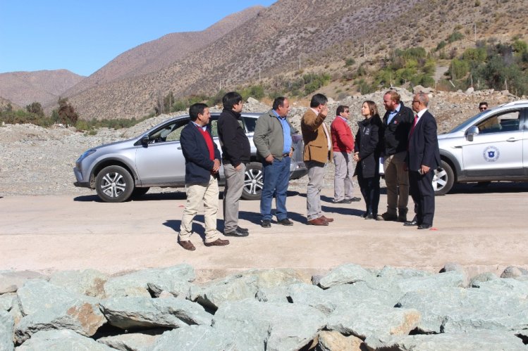 GOBIERNO PAVIMENTARÁ RUTA INTERIOR EN RÍO HURTADO PARA MEJORAR LA CONECTIVIDAD ENTRE SERÓN Y EL PUERTO