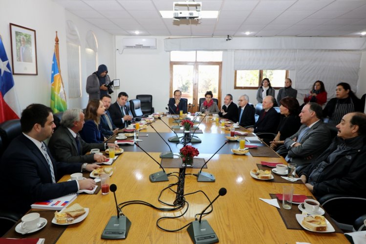 INTENDENTA LUCÍA PINTO IMPULSA ALIANZA PÚBLICO-PRIVADA CON EMPRESAS COOPERATIVAS