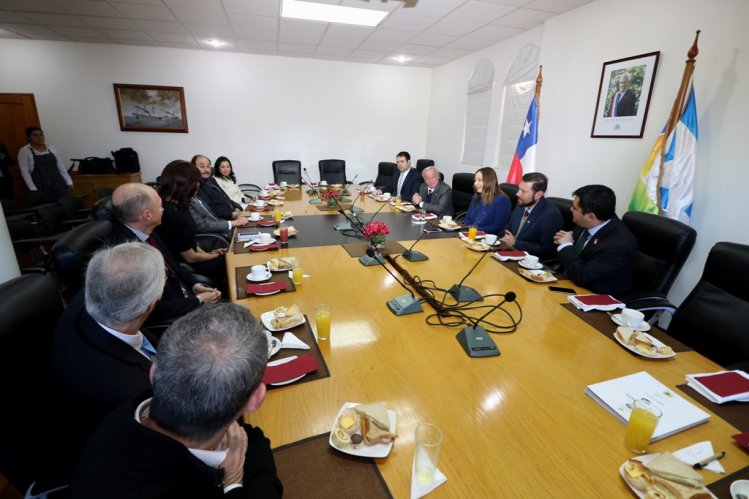 INTENDENTA LUCÍA PINTO IMPULSA ALIANZA PÚBLICO-PRIVADA CON EMPRESAS COOPERATIVAS