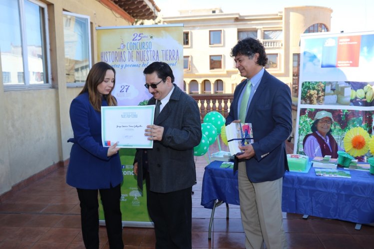 DISTINGUEN A LOS GANADORES DEL CONCURSO “HISTORIAS DE NUESTRA TIERRA” Y ABREN CONVOCATORIA PARA EDICIÓN 2018