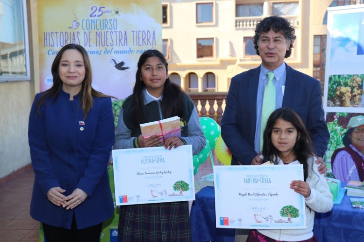 DISTINGUEN A LOS GANADORES DEL CONCURSO “HISTORIAS DE NUESTRA TIERRA” Y ABREN CONVOCATORIA PARA EDICIÓN 2018