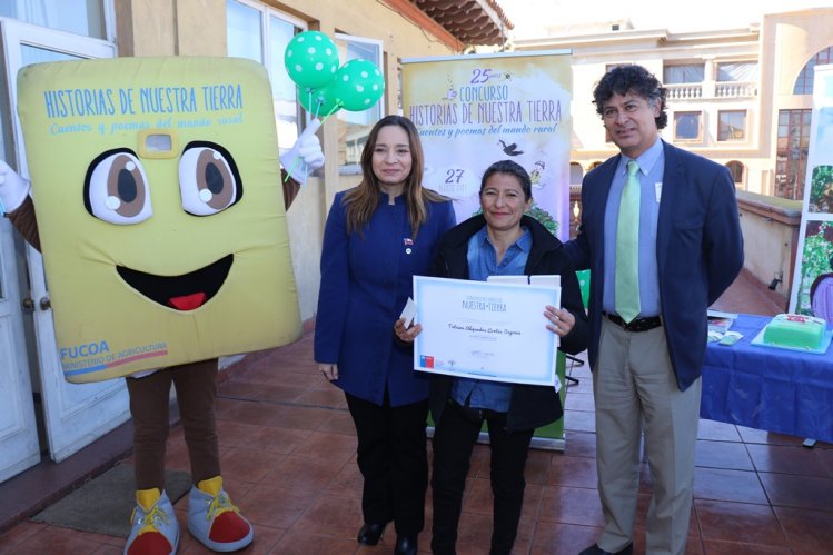 DISTINGUEN A LOS GANADORES DEL CONCURSO “HISTORIAS DE NUESTRA TIERRA” Y ABREN CONVOCATORIA PARA EDICIÓN 2018