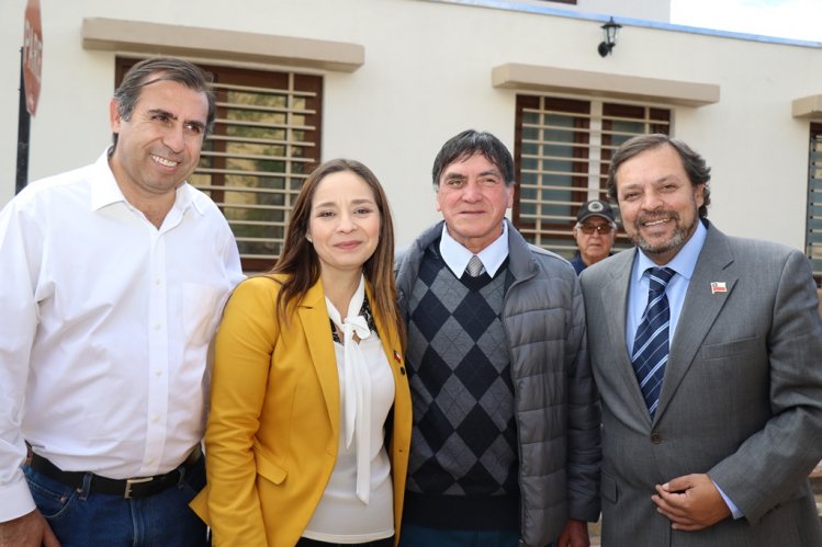 PEQUEÑOS PRODUCTORES AGROPECUARIOS CELEBRAN APERTURA DE NUEVA AGENCIA DE INDAP EN COMBARBALÁ