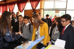 FORTALECEN APRENDIZAJES DE ESTUDIANTES DE SALAMANCA ENTREGANDO COMPUTADORES CON RECURSOS EDUCATIVOS