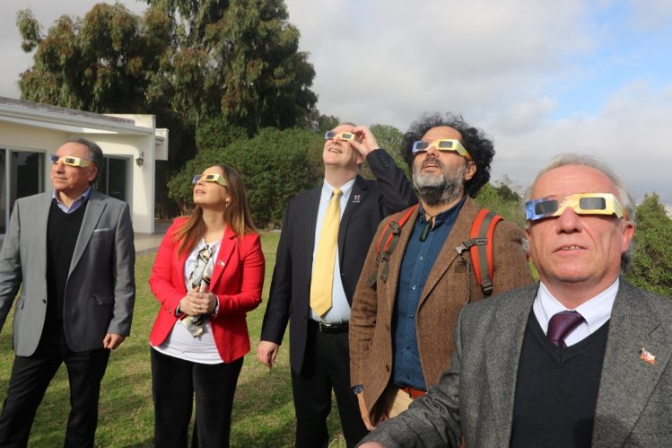 REGIÓN DE COQUIMBO SE PREPARA PARA RECIBIR A VISITANTES QUE OBSERVARÁN EL ECLIPSE SOLAR