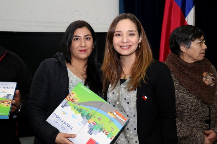 FAMILIAS DE LA SERENA Y COQUIMBO RECIBEN SUBSIDIOS PARA ADQUIRIR SU CASA PROPIA