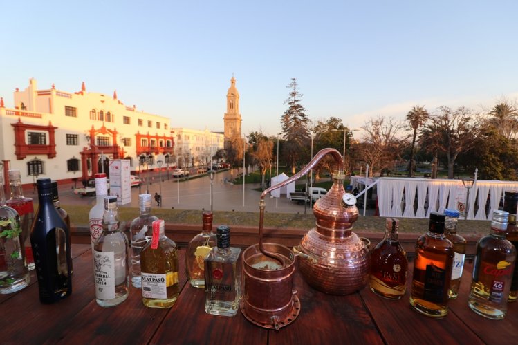 GOBIERNO Y PRODUCTORES DE PISCO FORTALECEN TRABAJO CONJUNTO PARA APOYAR LA DEFENSA DE LA DENOMINACIÓN DE ORIGEN