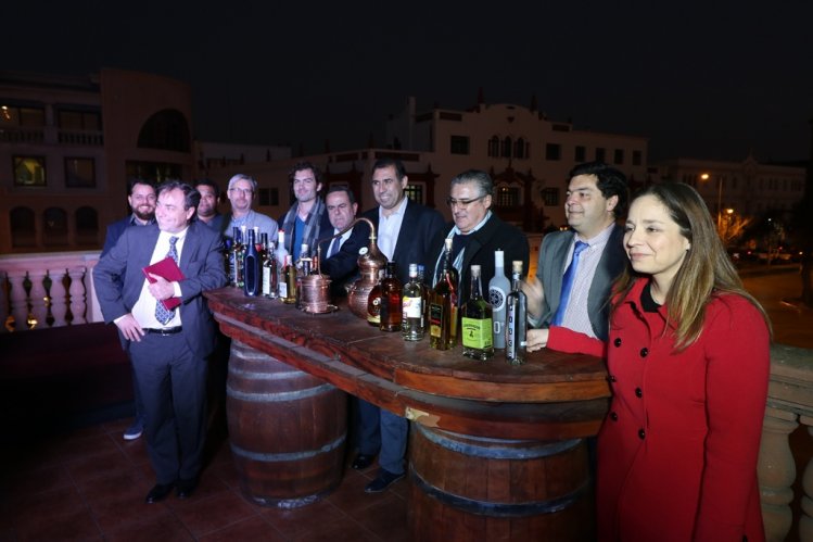 GOBIERNO Y PRODUCTORES DE PISCO FORTALECEN TRABAJO CONJUNTO PARA APOYAR LA DEFENSA DE LA DENOMINACIÓN DE ORIGEN