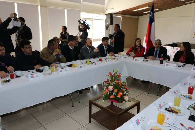 INTENDENTA LUCÍA PINTO ENCABEZÓ NUEVO GABINETE REGIONAL EN PROVINCIAS