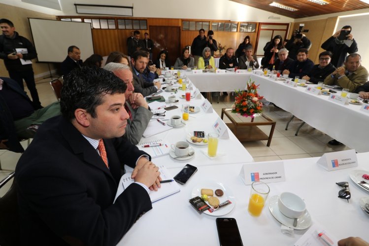 INTENDENTA LUCÍA PINTO ENCABEZÓ NUEVO GABINETE REGIONAL EN PROVINCIAS