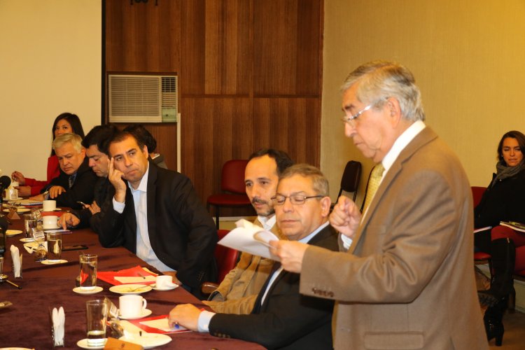 MUNICIPIO DE LA SERENA EXPONE CIFRAS DEL FONDO COMÚN MUNICIPAL A INTENDENTA Y PARLAMENTARIOS DE LA REGIÓN DE COQUIMBO