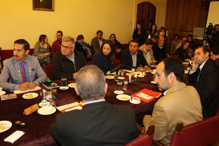 MUNICIPIO DE LA SERENA EXPONE CIFRAS DEL FONDO COMÚN MUNICIPAL A INTENDENTA Y PARLAMENTARIOS DE LA REGIÓN DE COQUIMBO