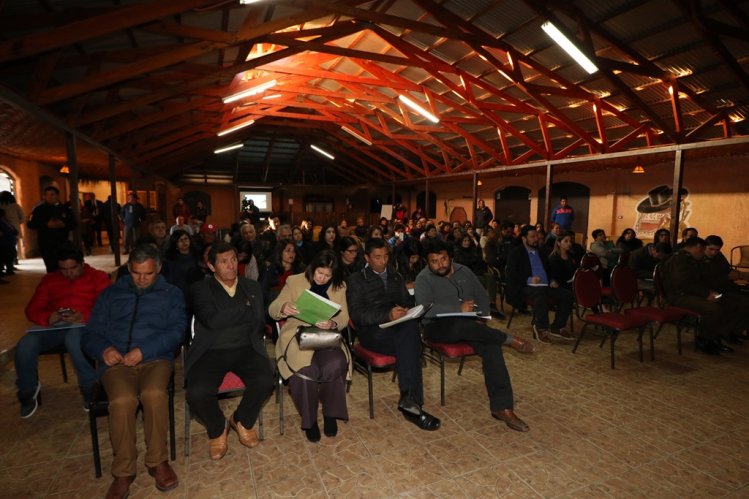 GOBIERNO ACOGE LAS PRINCIPALES INQUIETUDES DE VECINOS DE ANDACOLLO EN DIÁLOGO CIUDADANO