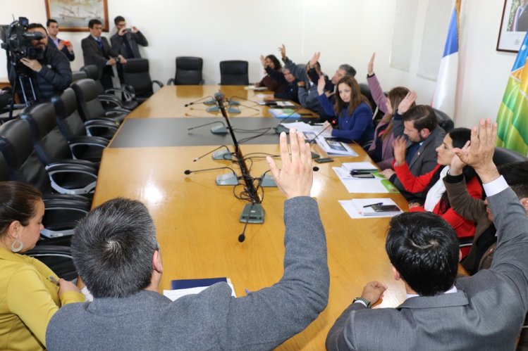 CONSTITUYEN MESA REGIONAL POR LA INFANCIA PARA BENEFICIAR A MENORES DE EDAD DEL SENAME