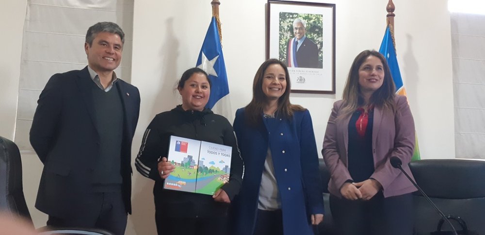 CONSTITUYEN MESA REGIONAL POR LA INFANCIA PARA BENEFICIAR A MENORES DE EDAD DEL SENAME