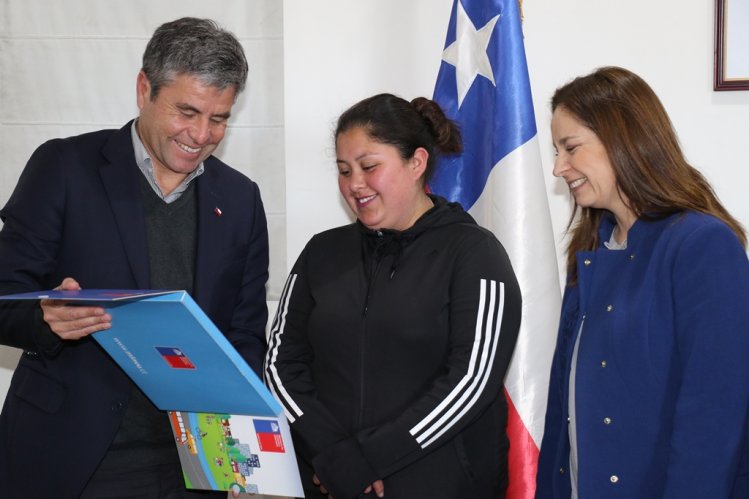 CONSTITUYEN MESA REGIONAL POR LA INFANCIA PARA BENEFICIAR A MENORES DE EDAD DEL SENAME