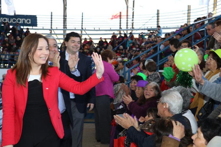 ADULTOS MAYORES DE OVALLE ENTREGAN SUS SECRETOS PARA 