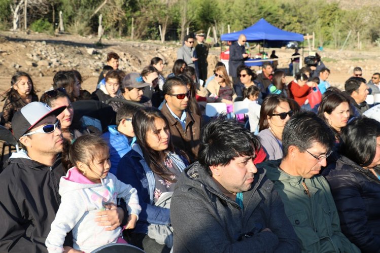 FAMILIAS DE GUALLIGUAICA COLOCARON LA PRIMERA PIEDRA DE SUS FUTURAS VIVIENDAS