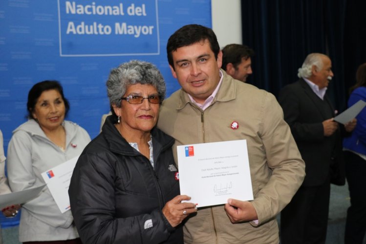 MÁS DE 9 MIL PERSONAS DE LA TERCERA EDAD FUERON BENEFICIADAS POR EL FONDO NACIONAL DEL ADULTO MAYOR