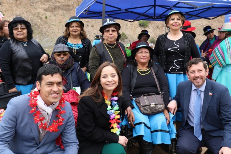 CERCA DE 500 ADULTOS MAYORES Y MUJERES DISFRUTARON DE FIESTA COSTUMBRISTA EN CENDYR