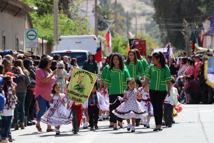 VICUÑA CELEBRA NUEVO ANIVERSARIO PATRIO CON TRADICIONAL DESFILE