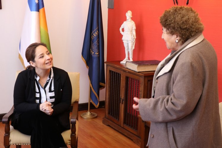 INTENDENTA LUCÍA PINTO RECIBE A GANADORES DE IMPORTANTE CONCURSO DE TALENTOS DE LA SERENA