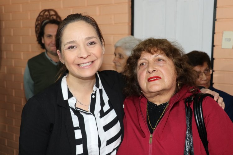 ADULTOS MAYORES DE LA SERENA RECIBEN SUBSIDIOS PARA MEJORAR SUS VIVIENDAS