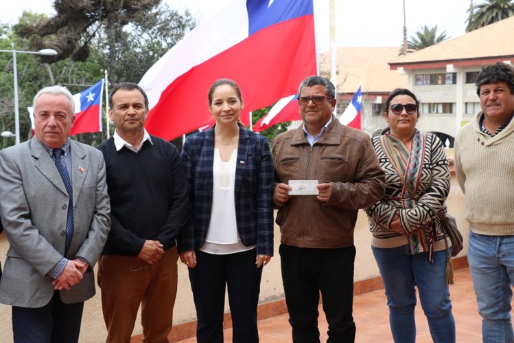 PESCADORES ARTESANALES DE TONGOY RECIBEN APOYO DEL GOBIERNO PARA CAPACITACIÓN Y ADQUISICIÓN DE INSUMOS