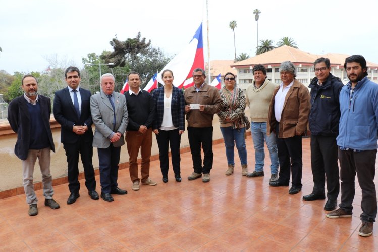 PESCADORES ARTESANALES DE TONGOY RECIBEN APOYO DEL GOBIERNO PARA CAPACITACIÓN Y ADQUISICIÓN DE INSUMOS