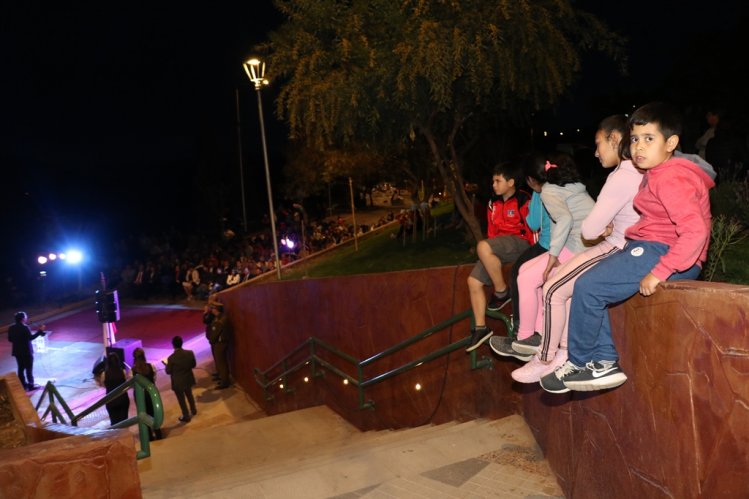 VECINOS DE MONTE PATRIA RECIBEN NUEVOS ESPACIOS PARA LA FAMILIA EN EJE BALMACEDA - OHIGGINS