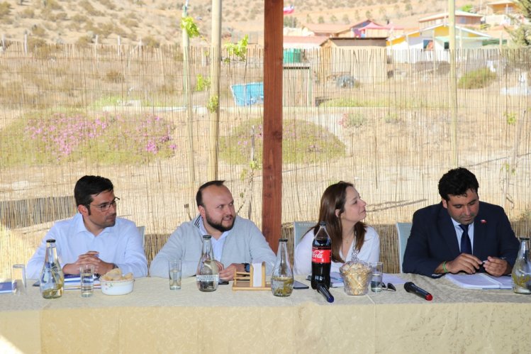 GOBIERNO SE DESPLIEGA POR LA RURALIDAD DE LA SERENA PARA TRABAJAR JUNTO A LA COMUNIDAD