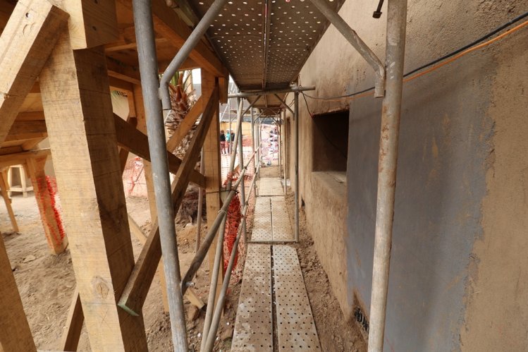 VECINOS Y AUTORIDADES VISITAN OBRAS DE RECUPERACIÓN DE LA CASA DE GABRIELA MISTRAL EN LAS COMPAÑÍAS