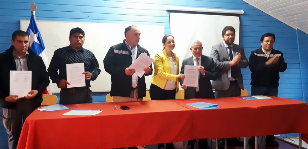 GOBIERNO DESTACA VOLUNTAD Y DIÁLOGO TRAS FIRMA DE ACUERDO DE VECINOS DE SALAMANCA CON EMPRESA MINERA