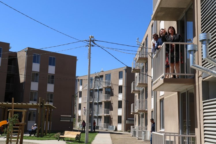 MÁS DE 200 FAMILIAS DE OVALLE RECIBEN LAS LLAVES DE SUS NUEVAS VIVIENDAS