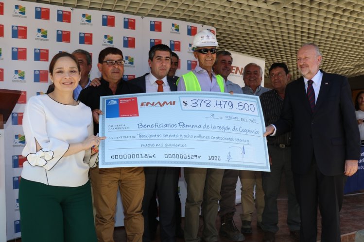 PEQUEÑOS MINEROS DE LA REGIÓN DE COQUIMBO RECIBEN APOYO PRODUCTIVO E IMPLEMENTOS DE SEGURIDAD