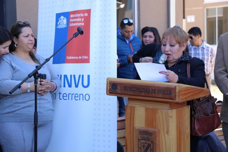 MÁS DE 200 FAMILIAS DE OVALLE RECIBEN LAS LLAVES DE SUS NUEVAS VIVIENDAS