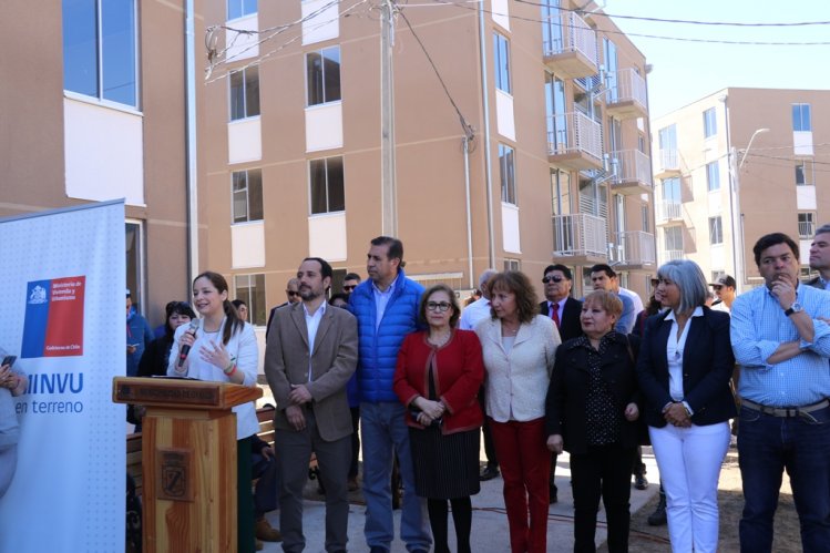 MÁS DE 200 FAMILIAS DE OVALLE RECIBEN LAS LLAVES DE SUS NUEVAS VIVIENDAS