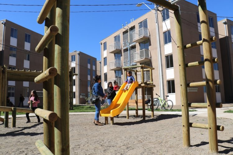 MÁS DE 200 FAMILIAS DE OVALLE RECIBEN LAS LLAVES DE SUS NUEVAS VIVIENDAS