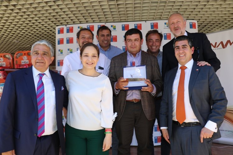 PEQUEÑOS MINEROS DE LA REGIÓN DE COQUIMBO RECIBEN APOYO PRODUCTIVO E IMPLEMENTOS DE SEGURIDAD