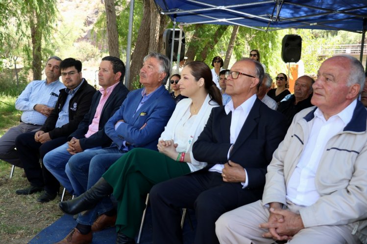 GOBIERNO REGIONAL Y COMISIÓN NACIONAL DE RIEGO PRESENTARON NUEVO APOYO A PEQUEÑOS REGANTES Y COMUNIDADES AGRÍCOLAS