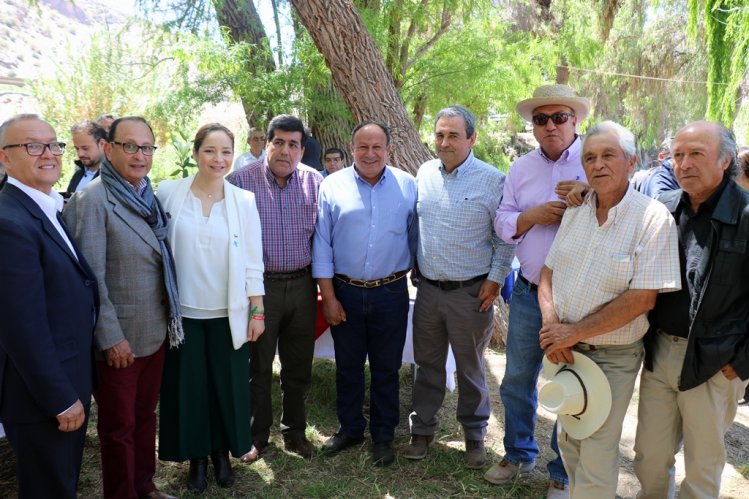 GOBIERNO REGIONAL Y COMISIÓN NACIONAL DE RIEGO PRESENTARON NUEVO APOYO A PEQUEÑOS REGANTES Y COMUNIDADES AGRÍCOLAS