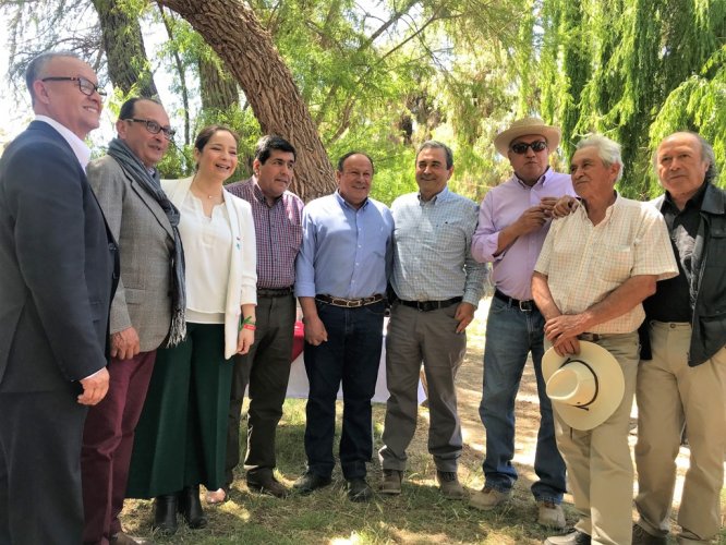 GOBIERNO REGIONAL Y COMISIÓN NACIONAL DE RIEGO PRESENTARON NUEVO APOYO A PEQUEÑOS REGANTES Y COMUNIDADES AGRÍCOLAS