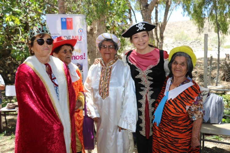 MÁS DE 150 ADULTOS MAYORES CERRARON SU MES DE CELEBRACIONES CON ALMUERZO Y FIESTA EN LA HIGUERA