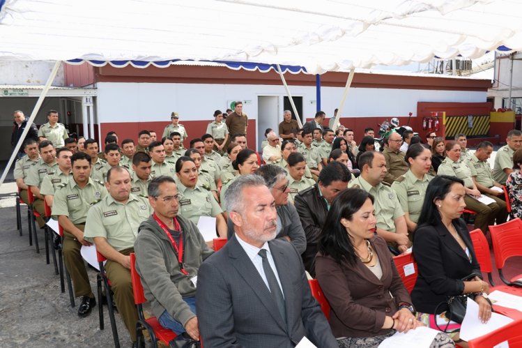 RECUERDAN MEMORIA DE CARABINEROS FALLECIDOS EN ACTO DE SERVICIO