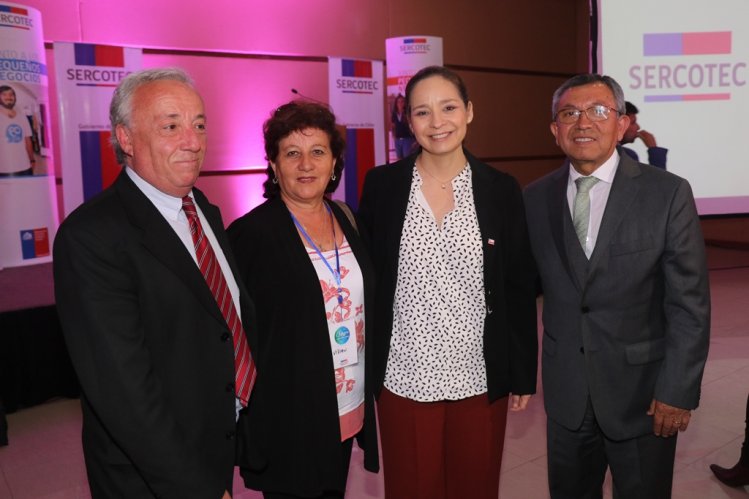 SEMINARIO DE EMPRENDIMIENTO MOTIVÓ A MÁS DE 360 MUJERES EN LA REGIÓN DE COQUIMBO