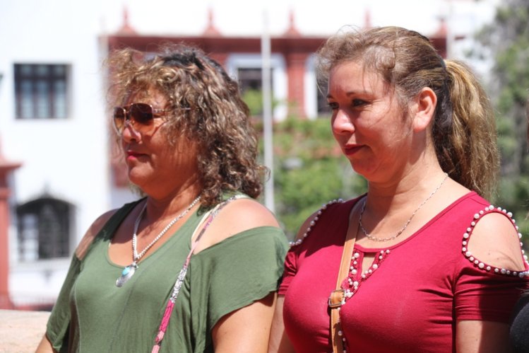 GOBIERNO ENTREGA IMPLEMENTACIÓN DEPORTIVA A CLUBES FEMENINOS DE FÚTBOL DE LA REGIÓN